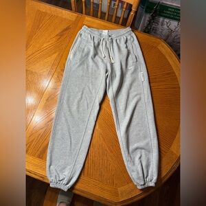 Men's Nike standard Issue joggers. Like new condition!